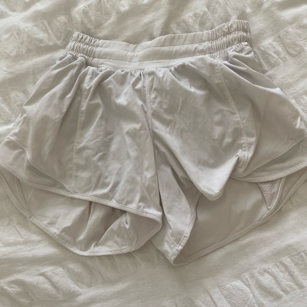 LULULEMON HOTTY HOT SIZE 4